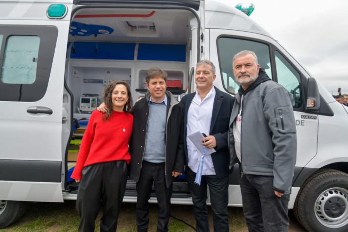 El Gobernador bonaerense, Axel Kicillof y el titular de la cartera sanitaria, Nicolás Kreplak, recorrieron hoy 6 distritos de la