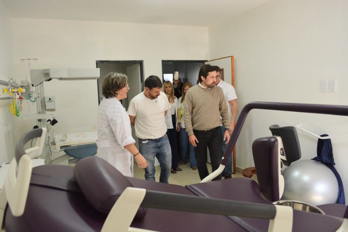 Kreplak inauguró salas de internación pediátricas y materno infantil en La Plata