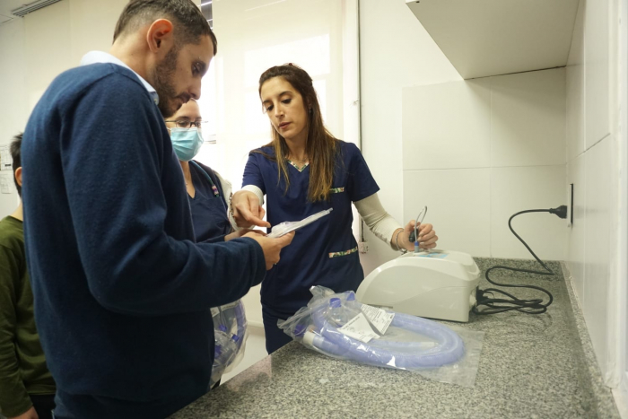 Salud entregó equipamiento pediátrico para el hospital Evita de Lanús