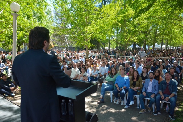 “Redes de cuidado como política pública frente a las violencias por razones de género y contra niñas, niños y adolescentes”