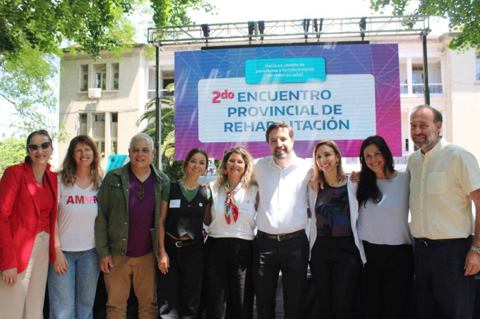 El ministro y parte de su equipo en El Dique. El ministro y parte de su equipo en El Dique.