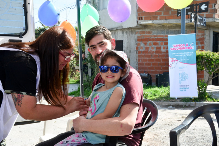 "Tenemos más de 1800 vacunatorios operativos entre los de calendario y los COVID y hemos aprobado un refuerzo presupuestario par