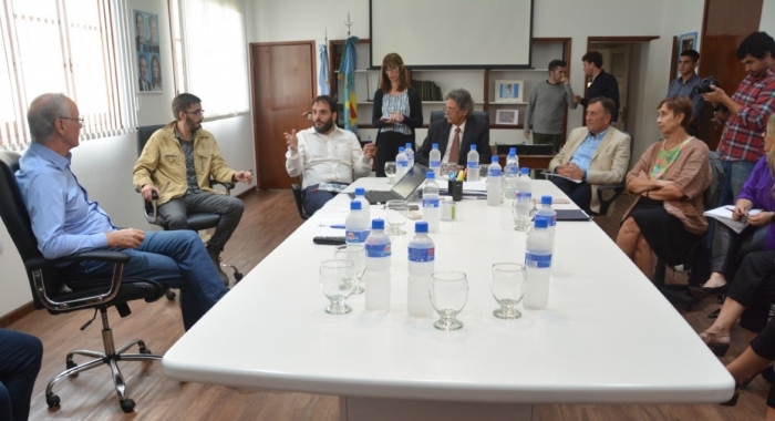 Reunión en el despacho del ministro de Salud Daniel Gollan