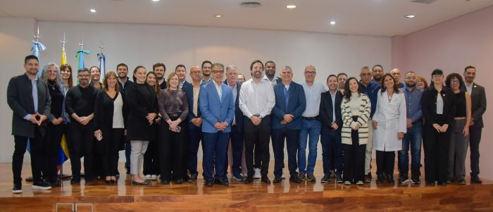 Kreplak: “La cooperación internacional potencia nuestro sistema de salud” Kreplak: “La cooperación internacional potencia nuestro sistema de salud”