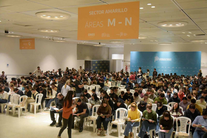 Con un fuerte operativo de seguridad y polémica por las preguntas, se realizó el examen de residencias médicas en Buenos Aires - Image 1