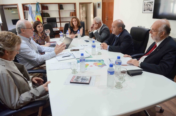 Gollan recibió a Tauber  y a los decanos de Medicina y Veterinaria