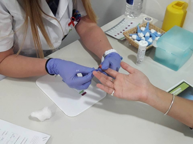 Salud capacitó más de 1.000 agentes de salud para hacer testeos rápidos de sífilis congénita