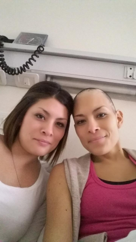Gisele y Elizabeth, su gemela y donante. Gisele y Elizabeth, su gemela y donante.