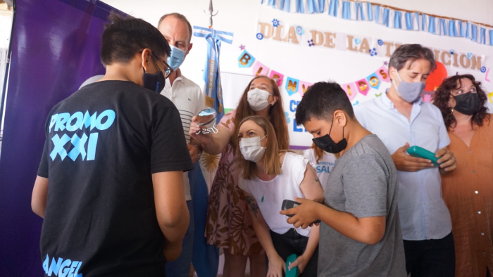 La entrega se llevó a cabo hoy en la Escuela Nº 59 de Quilmes.