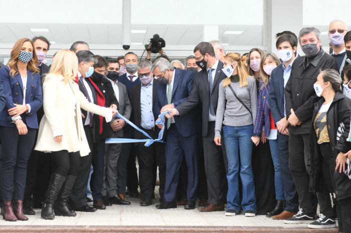 Thea participó de la inauguración de la Facultad de Ciencias Médicas de la UNPaz