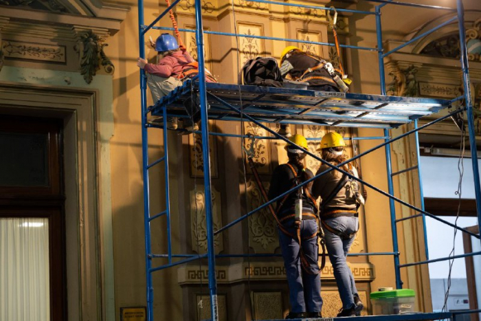 Avanzan las tareas de restauración del interior de la Casa de Gobierno