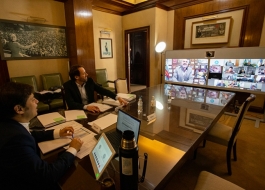 Kicillof y López en teleconferencia con intendentes.