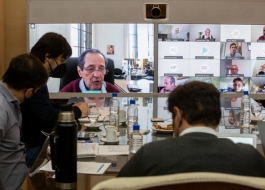 Reunión con intendentes y expertos