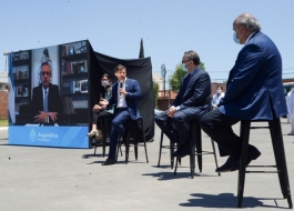 Axel Kicillof visitó las instalaciones del Frigorífico Rioplatense 