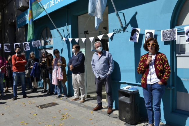 Durante la entrega de escrituras