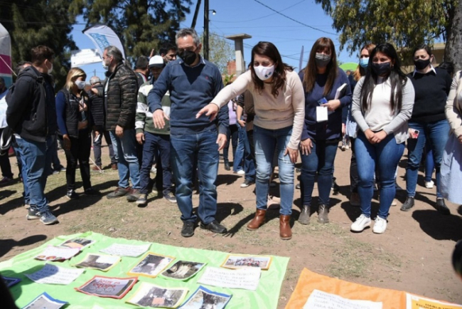 Junto a la intendenta Fernández