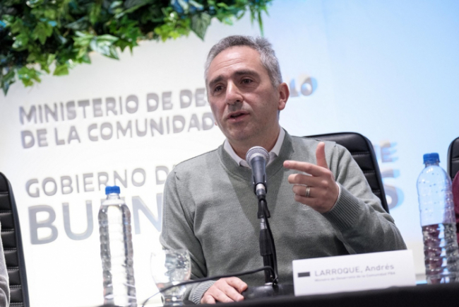 Para crear espacios de acopio y mejorar la capacidad comercial y productiva