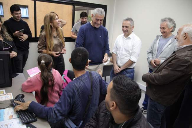 Inauguración de sedes Envión, convenios y entrega de kits