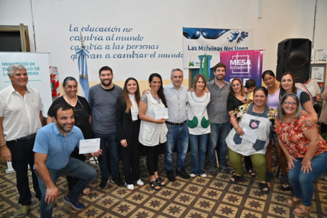 Equipamiento y obras