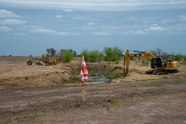 Inicio de obra en la presa del Arroyo Pergamino