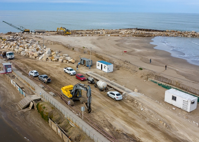 Reanudan obras de contención en Mar Chiquita