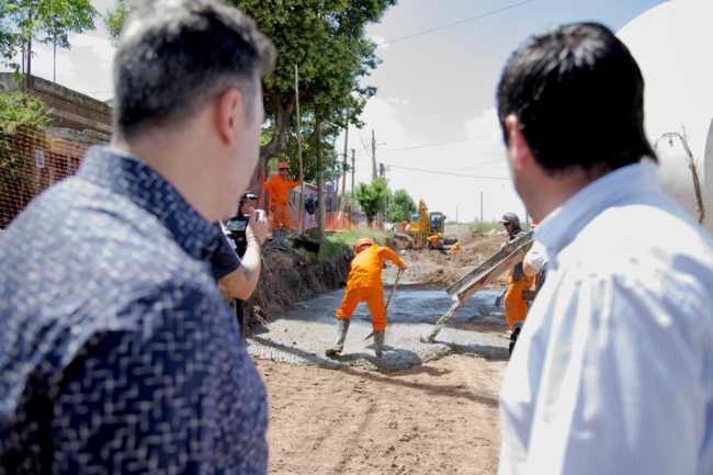 Obras de pavimento en Merlo