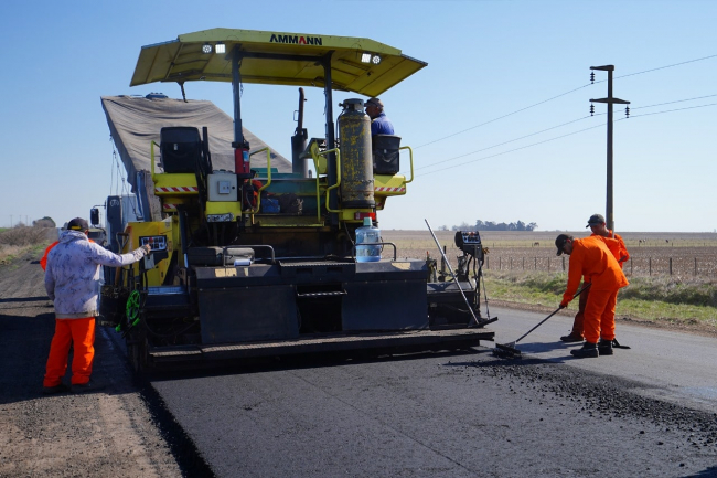 Avanzan la repavimentación de la Ruta Provincial 31, entre Rojas y Colón