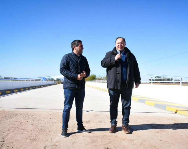 El Ministro Nardini en la inauguración