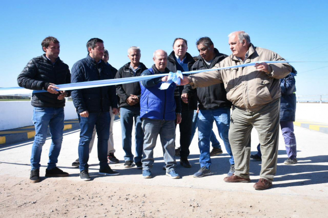 El Ministro Nardini en la inauguración