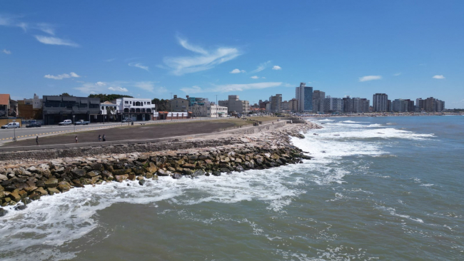 General Alvarado: Katopodis recorrió el nuevo CAPS de Miramar