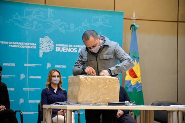 Se licitaron obras de agua y cloacas para Bahía Blanca