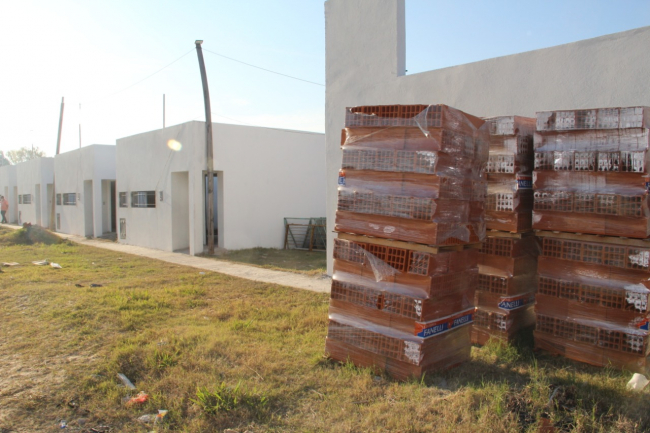 Avanza la construcción de viviendas en Melchor Romero