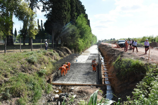 Nardini y Cascallares recorrieron el avance de las obras en la Cuenca Yapeyú