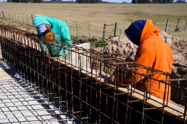 Culminan las obras de un puente en La Heras