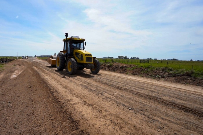 El gobierno bonaerense avanza con obras viales en Lobería
