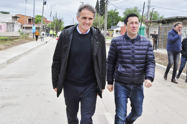 Nardini y Katopodis habilitaron obras de pavimento en Pablo Nogués