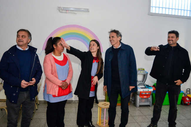 Katopodis recorrió obras de pavimentación en Exaltación de la Cruz