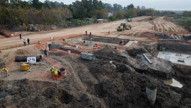 Katopodis y Alak recorrió las obras del nuevo acceso a City Bell 