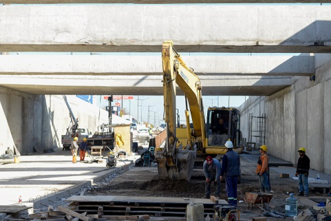 Katopodis supervisó obras clave en la Ruta 4 para potenciar el desarrollo productivo en Almirante Brown