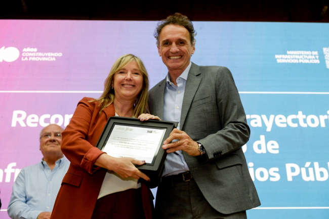 Reconocimiento a ex ministros