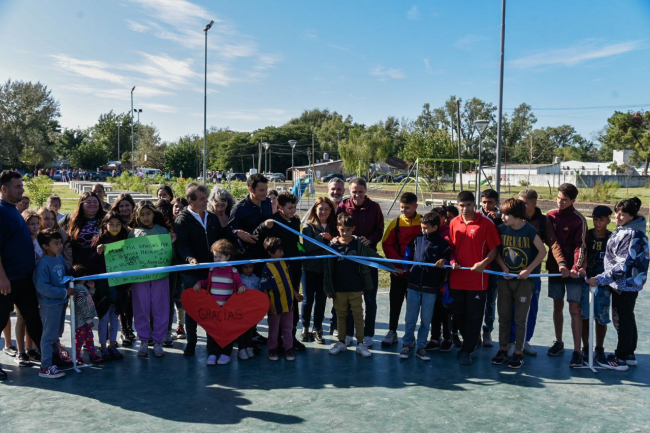Katopodis inauguró un Playón Deportivo en General Rodríguez