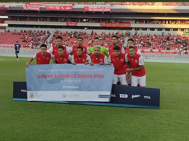 Provincia promociona la donación de sangre con una campaña en partidos de la AFA