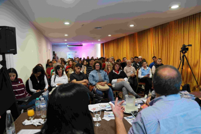 Del encuentro participaron representantes de los sindicatos,