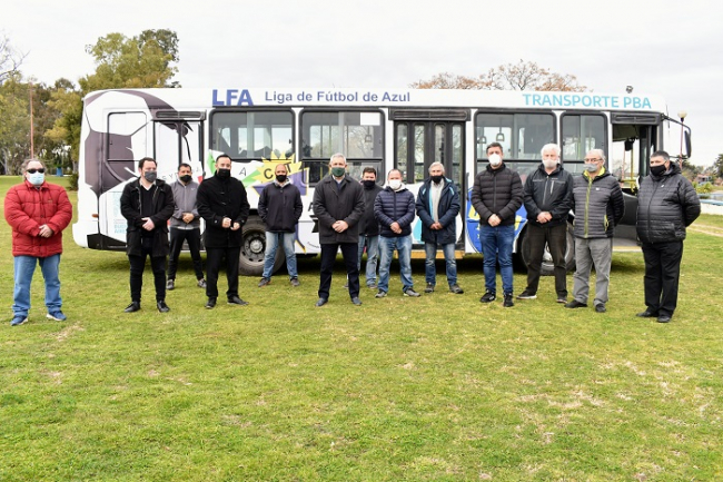 Supply particpó de la donación de bus a la Liga de Fútbol de Azul