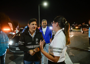 Conducía con un bebé en brazos y agredió a agentes de Seguridad Vial - Image 2