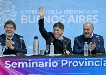 Kicillof encabezó la apertura del primer seminario provincial sobre Centros Socioeducativos y Comunitarios