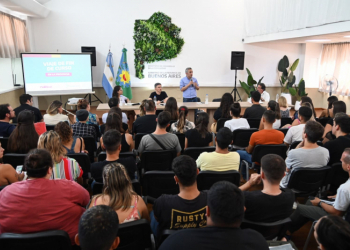 Los y las estudiantes que cursan su último año de secundaria podrán viajar, conocer otros lugares y paisajes