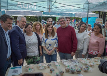 Se realizó el primer Mercado Bonaerense con mujeres productoras en La Plata