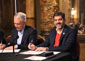Firma convenio Bianco y Alak