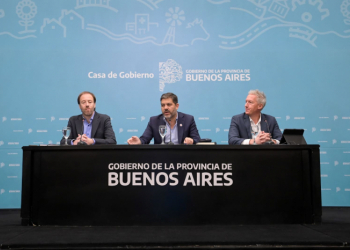Conferencia Bianco, López y Formento